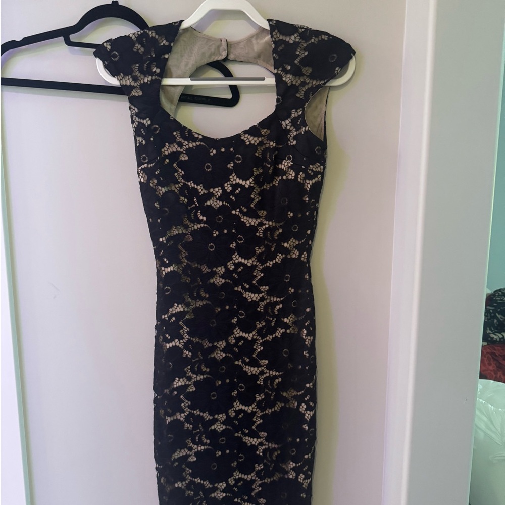 Elegant Black and Cream Lace Dress